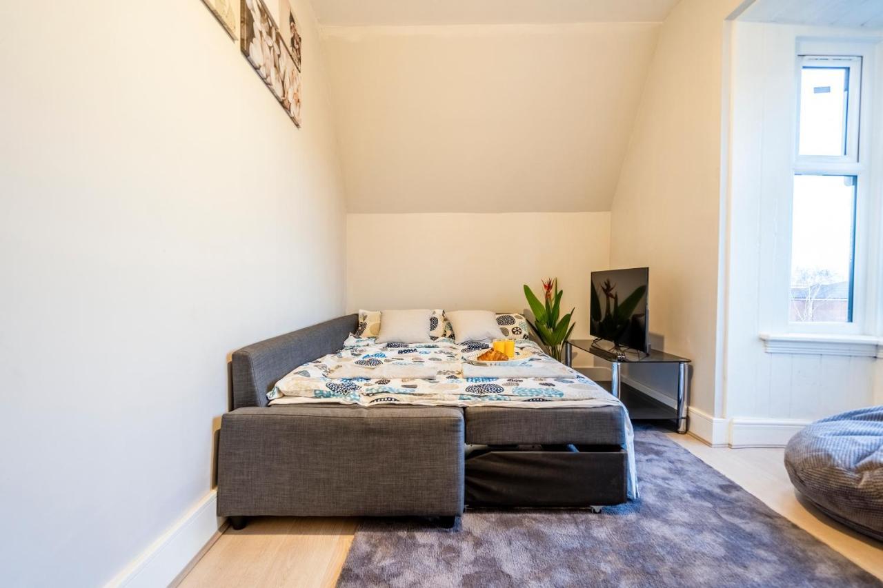 Deluxe 2-Bedroom Flat With Free Parking Birmingham Eksteriør bilde